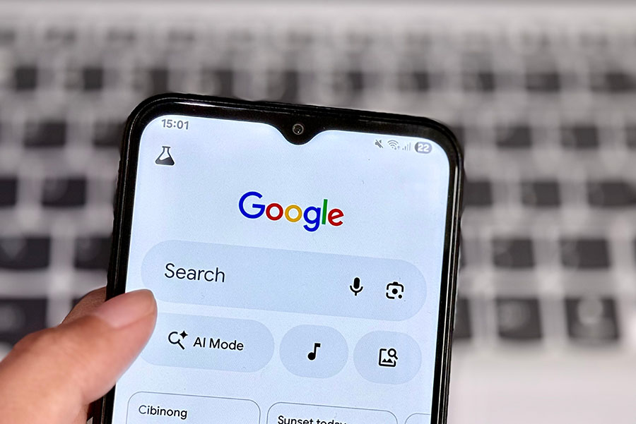 A phone screen with the google home page
